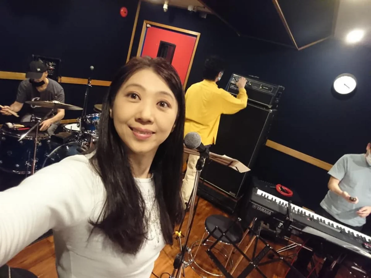 Yapon müğənni Azərbaycana dəstək verdi