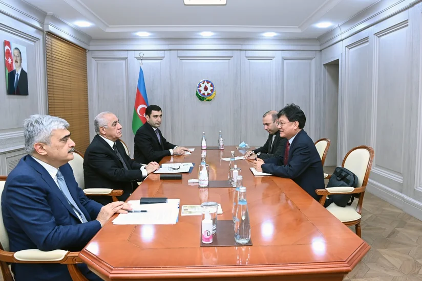 Али Асадов встретился с вице-президентом Азиатского банка развития