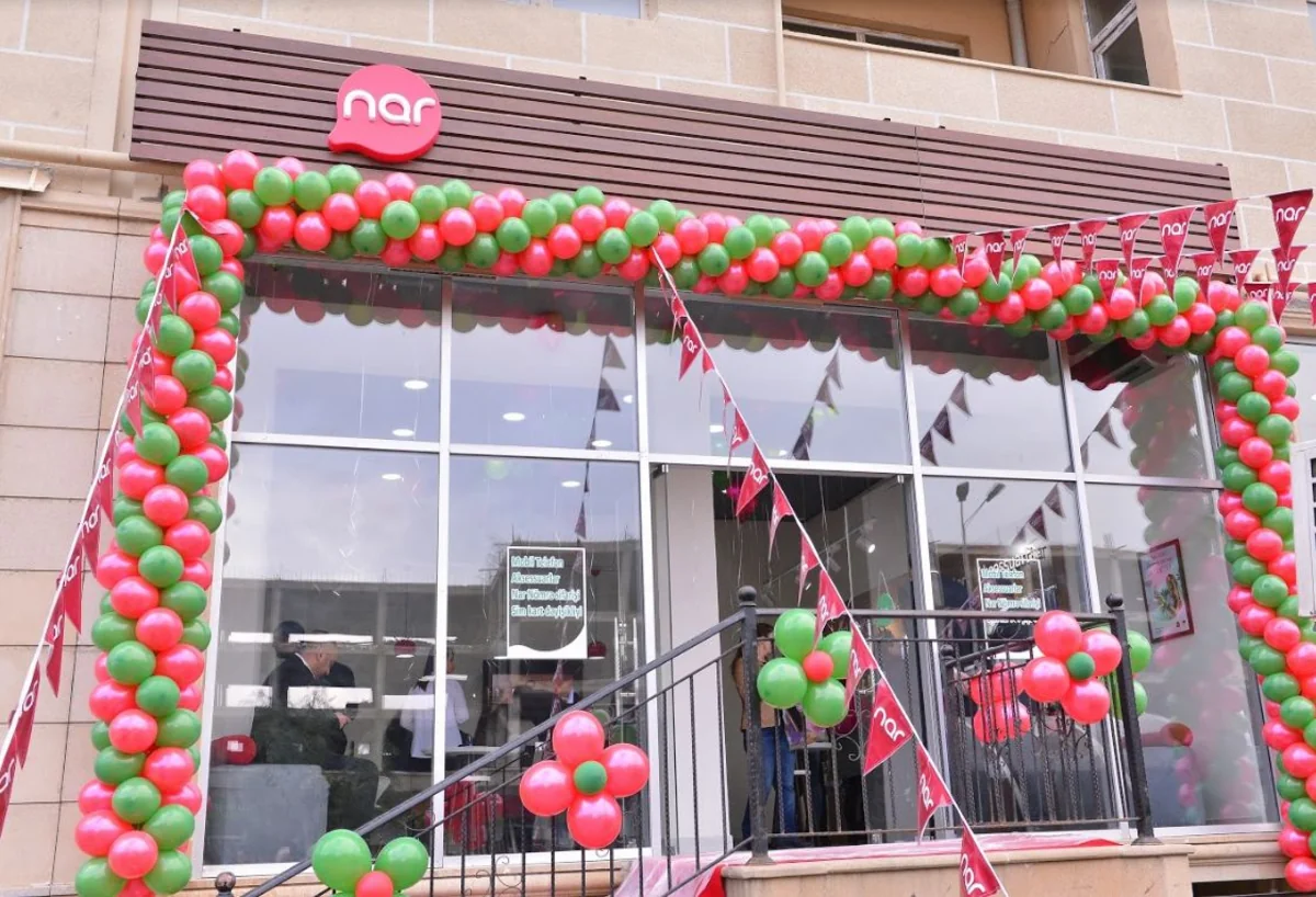 “Nar” Xırdalanda yeni mağazasını təqdim edib