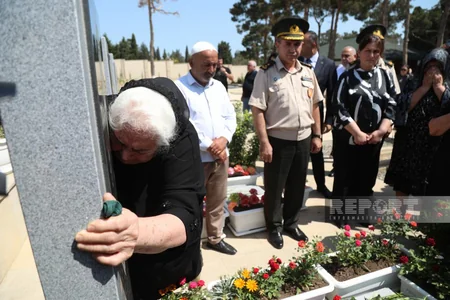 Milli Qəhrəman İlqar Mirzəyevin məzarı ziyarət olunub