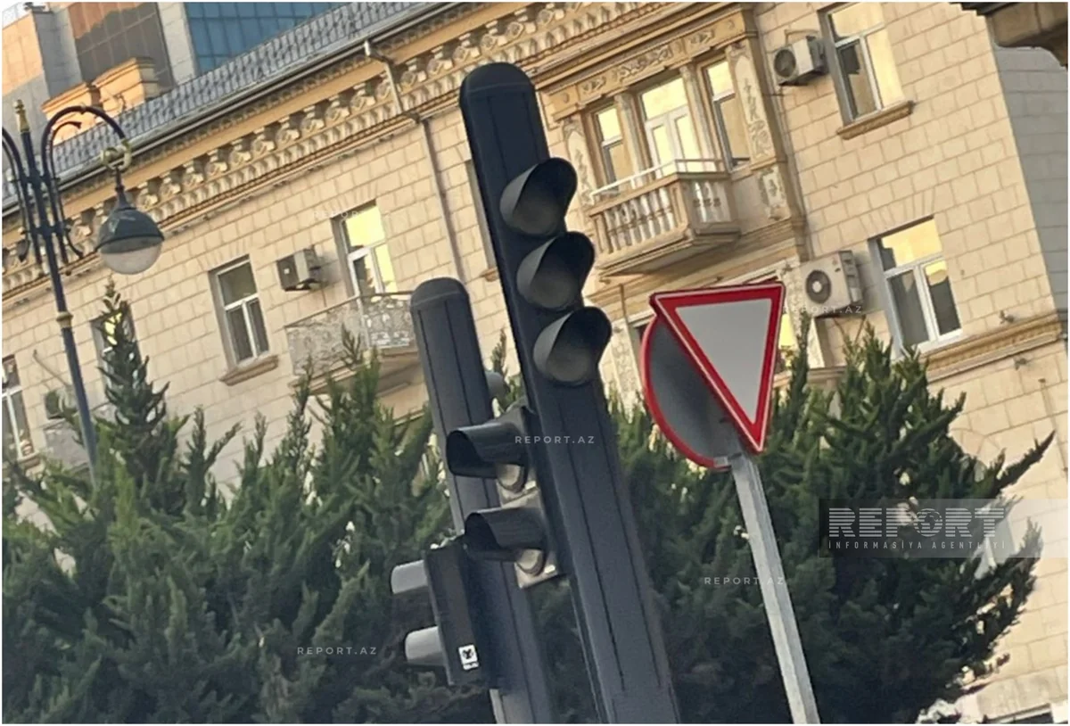 Bakıda bəzi yollarda işıqforların işləməməsinin səbəbi açıqlanıb