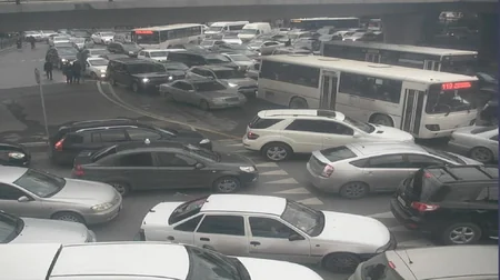 Bakının bəzi yollarında sıxlıq yaranıb