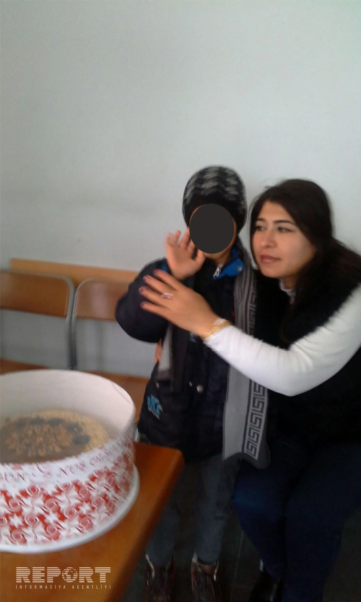 Övladını satdığına görə tutulan qadın oğlunun ad gününü uşaq evində qeyd edib - FOTO