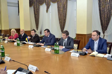 Public prosecutor of Ukraine met with Azerbaijani ambassador