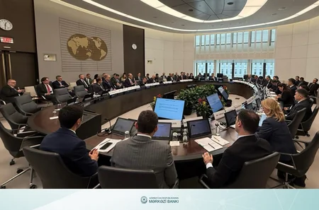 AMB rəsmisi IMF-in icraçı direktorunun müavini ilə təşkil olunmuş görüşə qatılıb