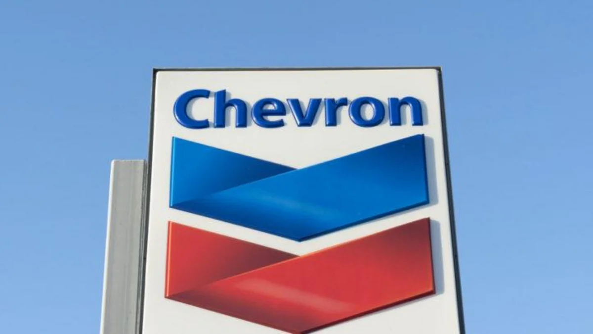 Вашингтон разрешил Chevron поставлять в США нефть из Венесуэлы