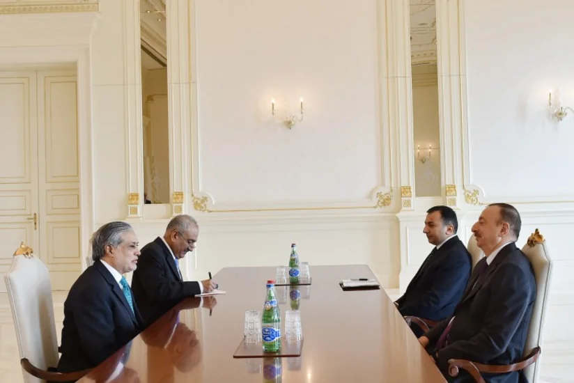 Prezident İlham Əliyev pakistanlı naziri qəbul edib