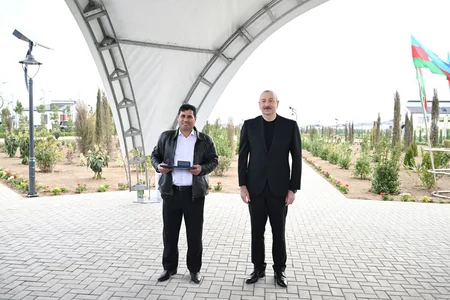 İlham Əliyev və birinci xanım Ağdamın Sarıcalı kəndinin ilk mərhələsinin açılışında iştirak edib - YENİLƏNİB-3