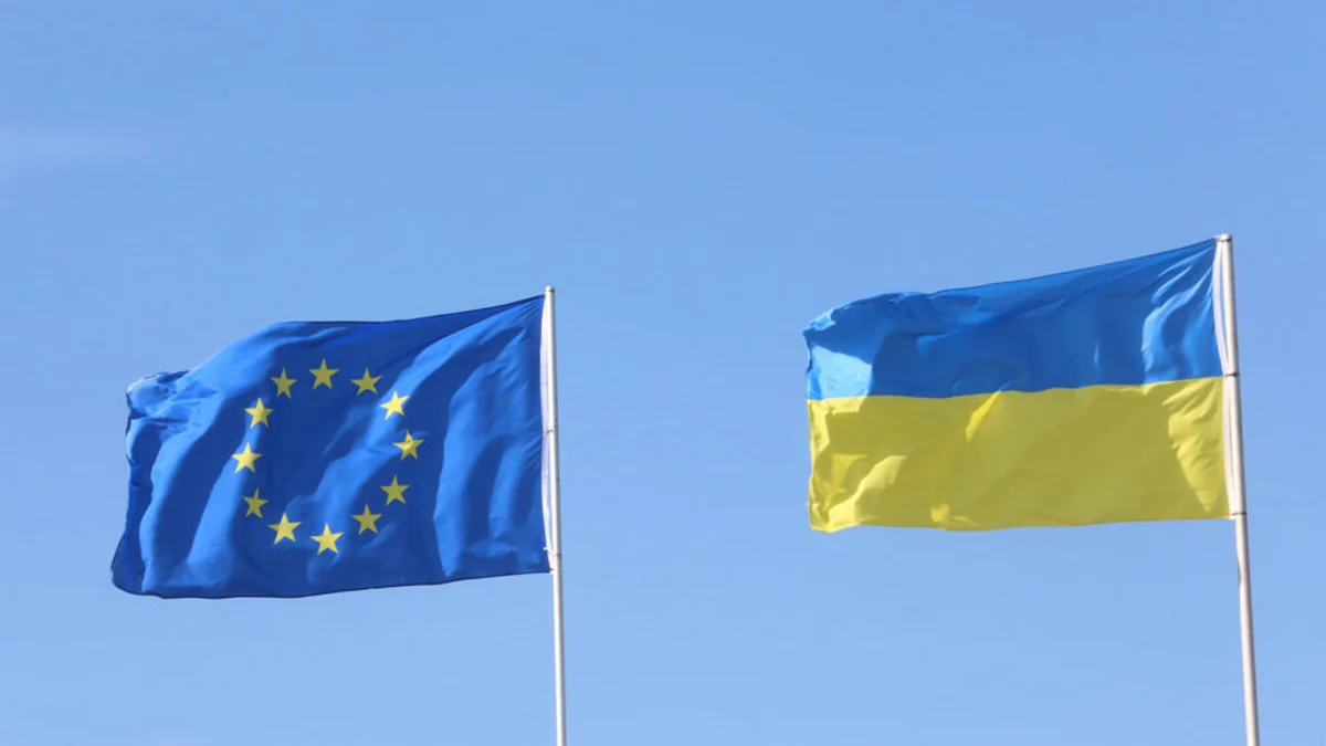 Ukraine signs security pacts with EU, Lithuania and Estonia