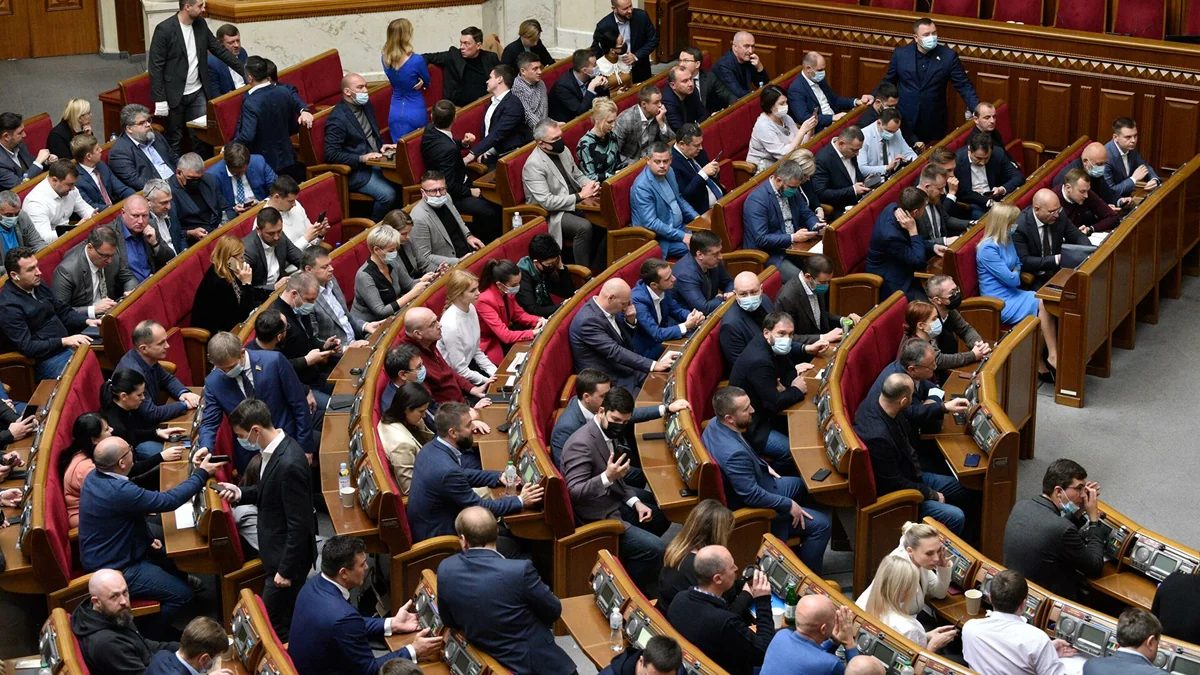 Ukraynada hərbi vəziyyət elan oluna bilər