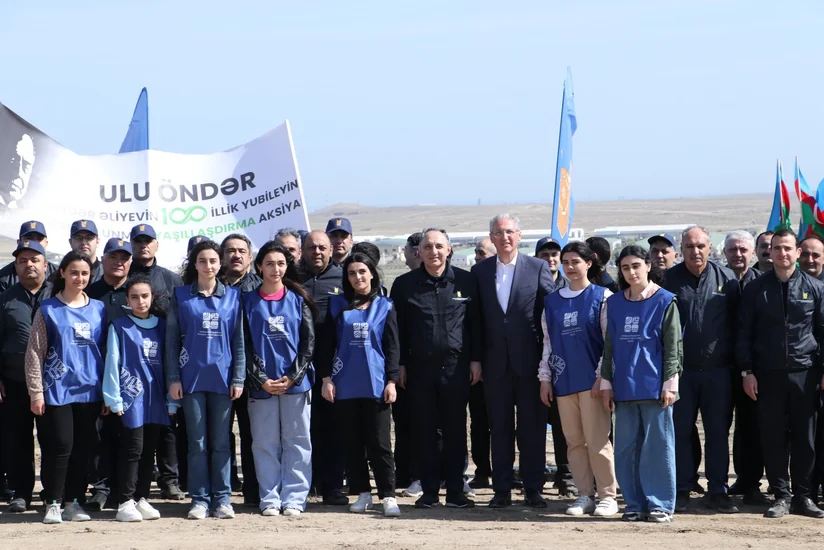 Prokurorluq əməkdaşları Heydər Əliyevin 100 illik yubileyi ilə bağlı ağacəkmə kampaniyası keçirib