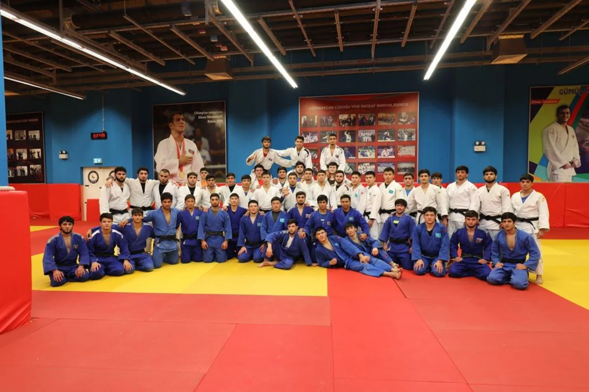 Qazaxıstan cüdoçuları Bakıda təlim-məşq toplanışına başlayıb