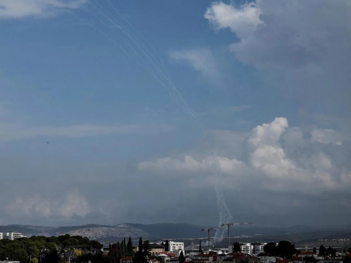 İsrail ordusu Livandan beş raket atıldığını qeydə alıb