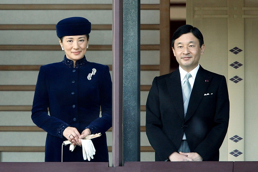 Yaponiya İmperatoru ilk dəfə xaricə səfər edib