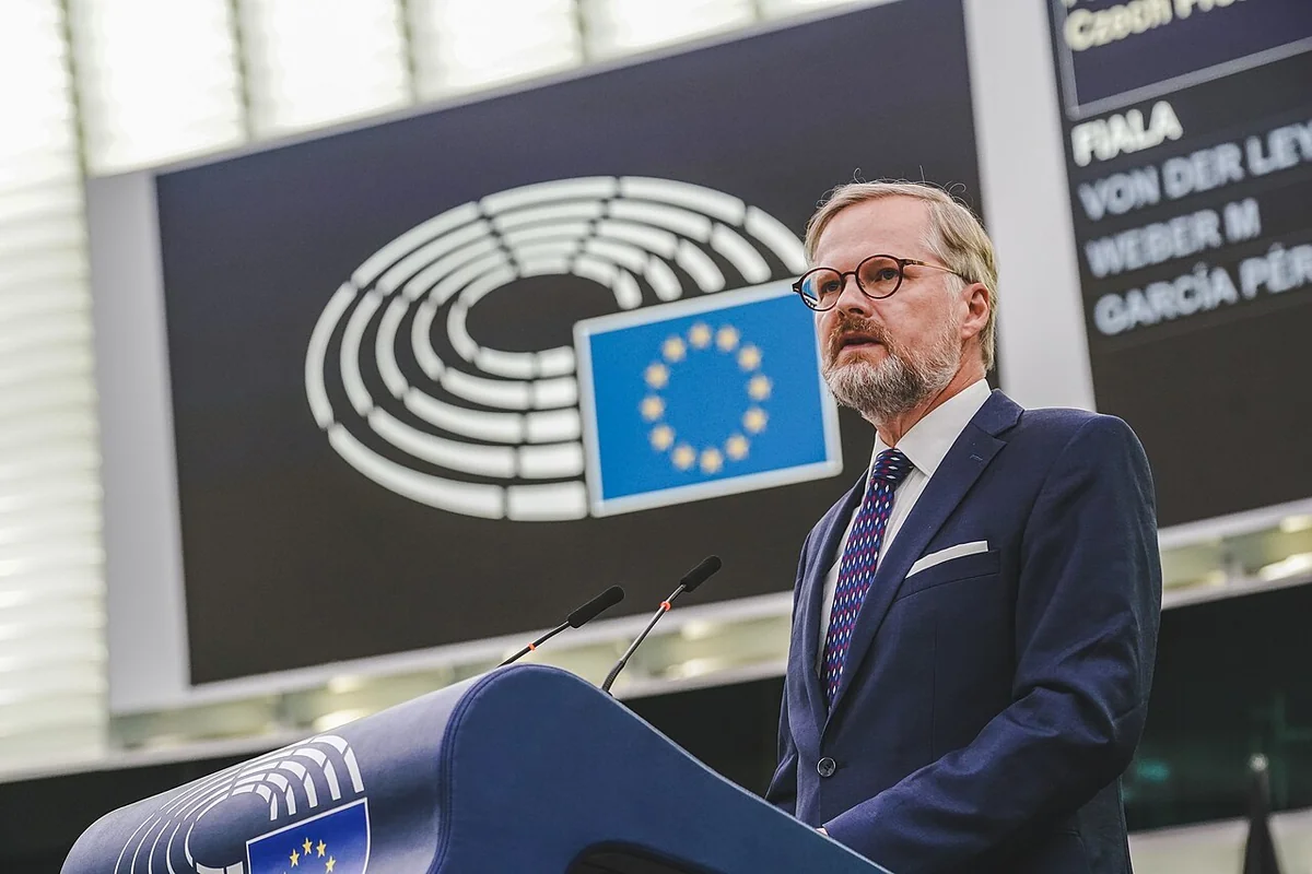 Danimarka, Niderland və Çexiya 2025-ci ildə Ukrayna üçün mərmi almağa davam edəcək