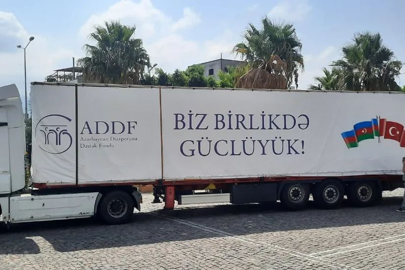 Azərbaycan Türkiyənin zəlzələdən zərərçəkən bölgəsinə 3000 məktəbli dəsti göndərib