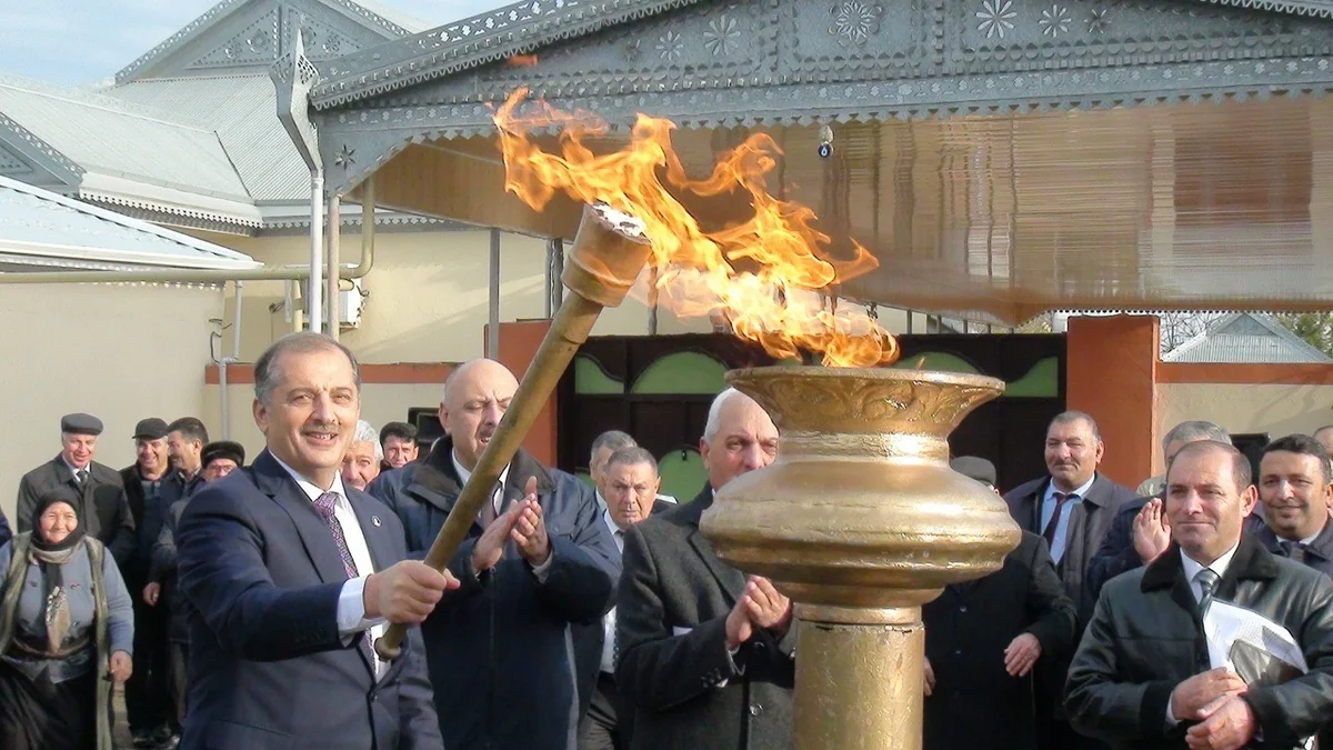 İmişlinin Qızılkənd kəndinə təbii qaz verilib