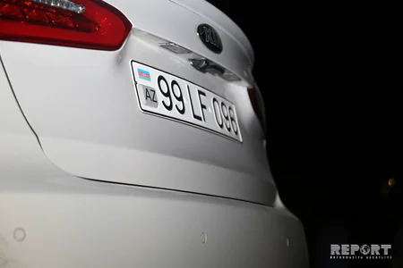 Bakıda 3 avtomobil toqquşub, xəsarət alanlar var - YENİLƏNİB - VİDEO