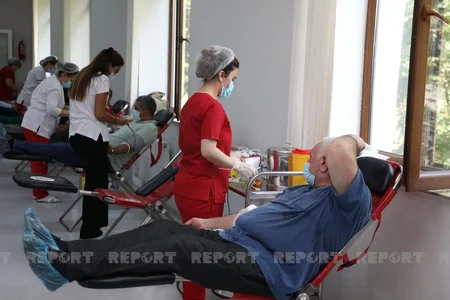 Aşura ilə əlaqədar qanvermə aksiyası keçirilir