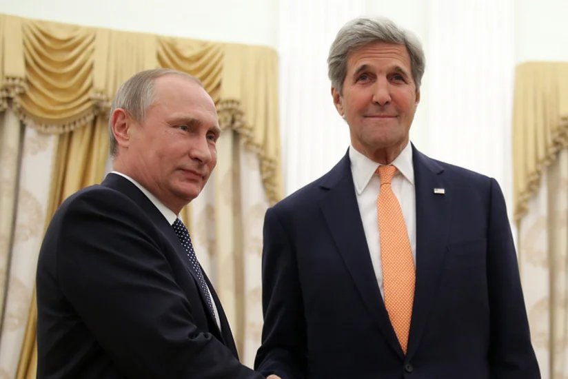 ​Путин принимает Керри в Кремле