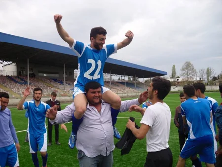 Azərbaycan Premyer Liqasına ilk vəsiqənin sahibi müəyyənləşib