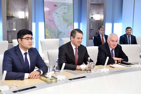 SOCAR-la “DeGolyer and MacNaughton” şirkəti arasında müqavilə imzalanıb