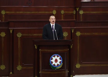 Prezident İlham Əliyev Azərbaycan parlamentinin 100 illiyi münasibətilə keçirilən təntənəli iclasda iştirak edib