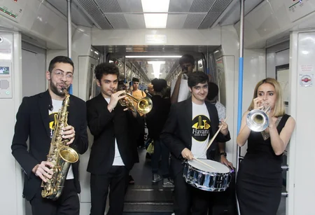 Bakı metrosunda musiqili fləşmob keçirilib