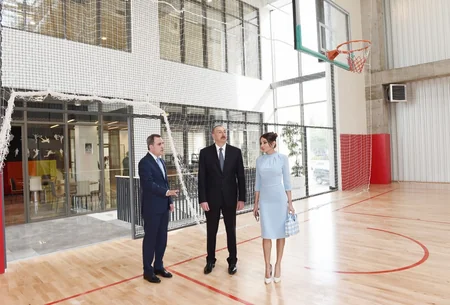 Prezident İlham Əliyev Bakıda Heydər Əliyev adına Müasir Təhsil Kompleksinin yeni binasının açılışında iştirak edib - YENİLƏNİB