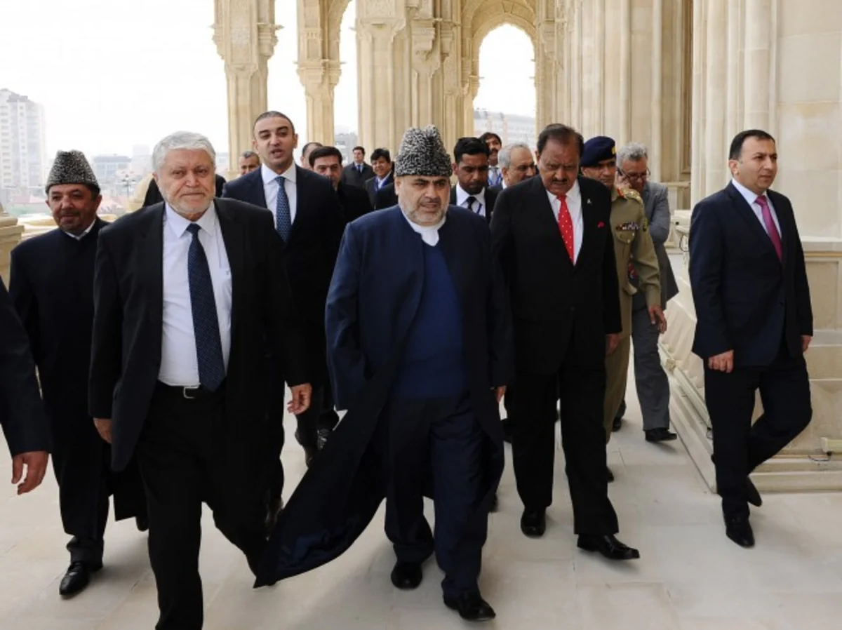 Pakistan Prezidenti Heydər məscidi ilə tanış olub