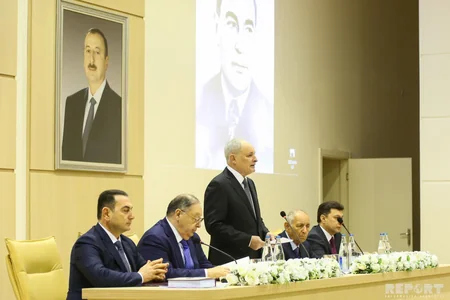 Dövlət Həkimləri Təkmilləşdirmə İnstitutunda Əziz Əliyevin 120 illik yubileyinə həsr olunan konfrans keçirilib