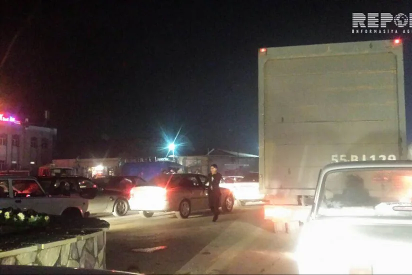 Azadlıq prospektində əks yola çıxaraq böyük tıxaca səbəb olan 2800-dən çox sürücü cərimələnib - FOTO