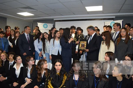 Türkiyənin ailə və sosial xidmətlər naziri Azərbaycandan olan şəhid övladları ilə görüşüb - YENİLƏNİB