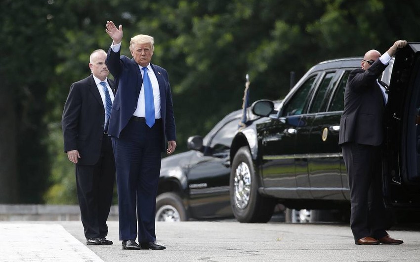 Donald Tramp yeni siyasi partiya yaradır