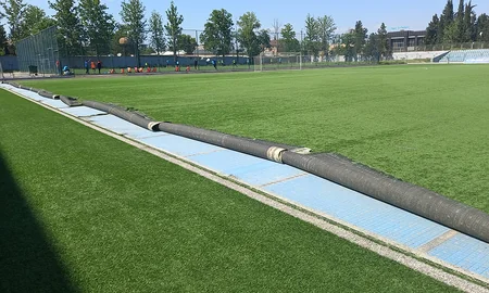Tovuz şəhər stadionunun ot örtüyü yenilənir
