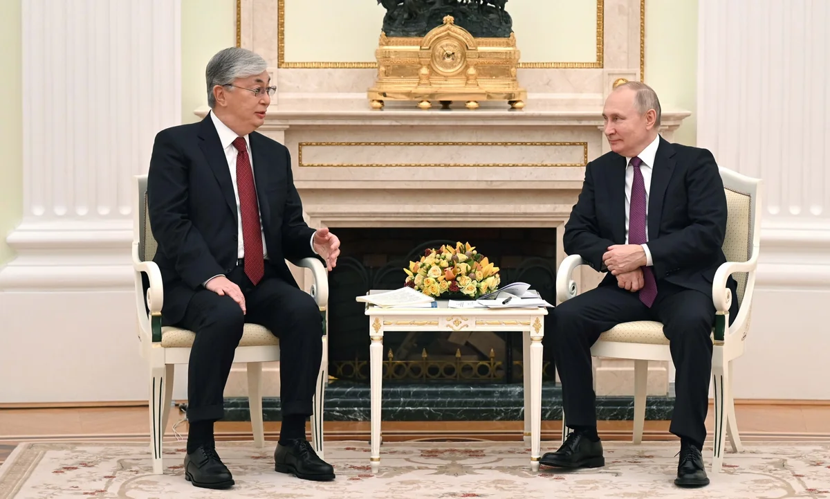 Putin informs Tokayev about situation in Russia