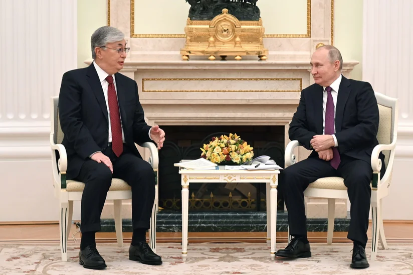 Putin Tokayevi Rusiyadakı son vəziyyətlə bağlı məlumatlandırıb