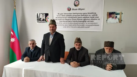Azərbaycanda bir qrup din xadimi İrandakı səfirliyimizdə törədilmiş terror aktı ilə bağlı etiraz bəyanatı qəbul ediblər