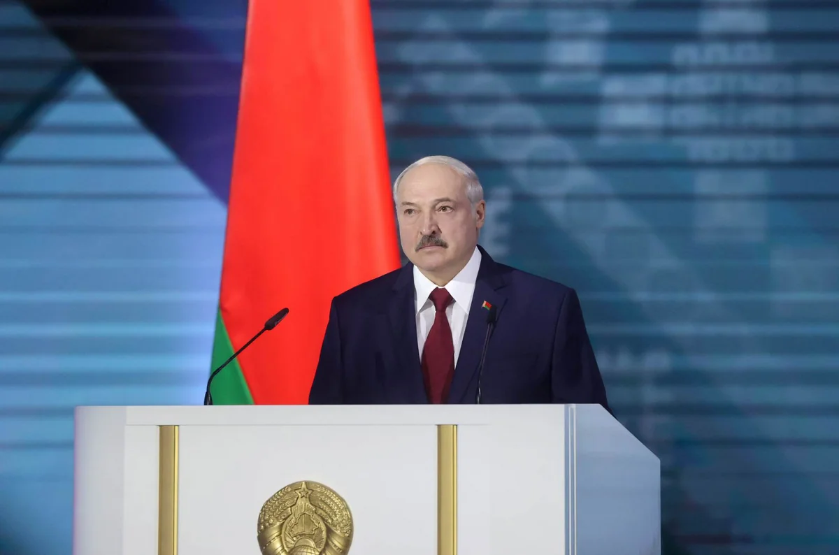 Lukashenko: Russians must support us