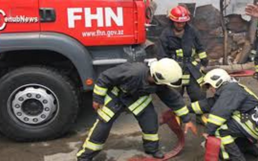 Bakıda 3 otaqlı ev yanıb, 1 nəfər zəhərlənib