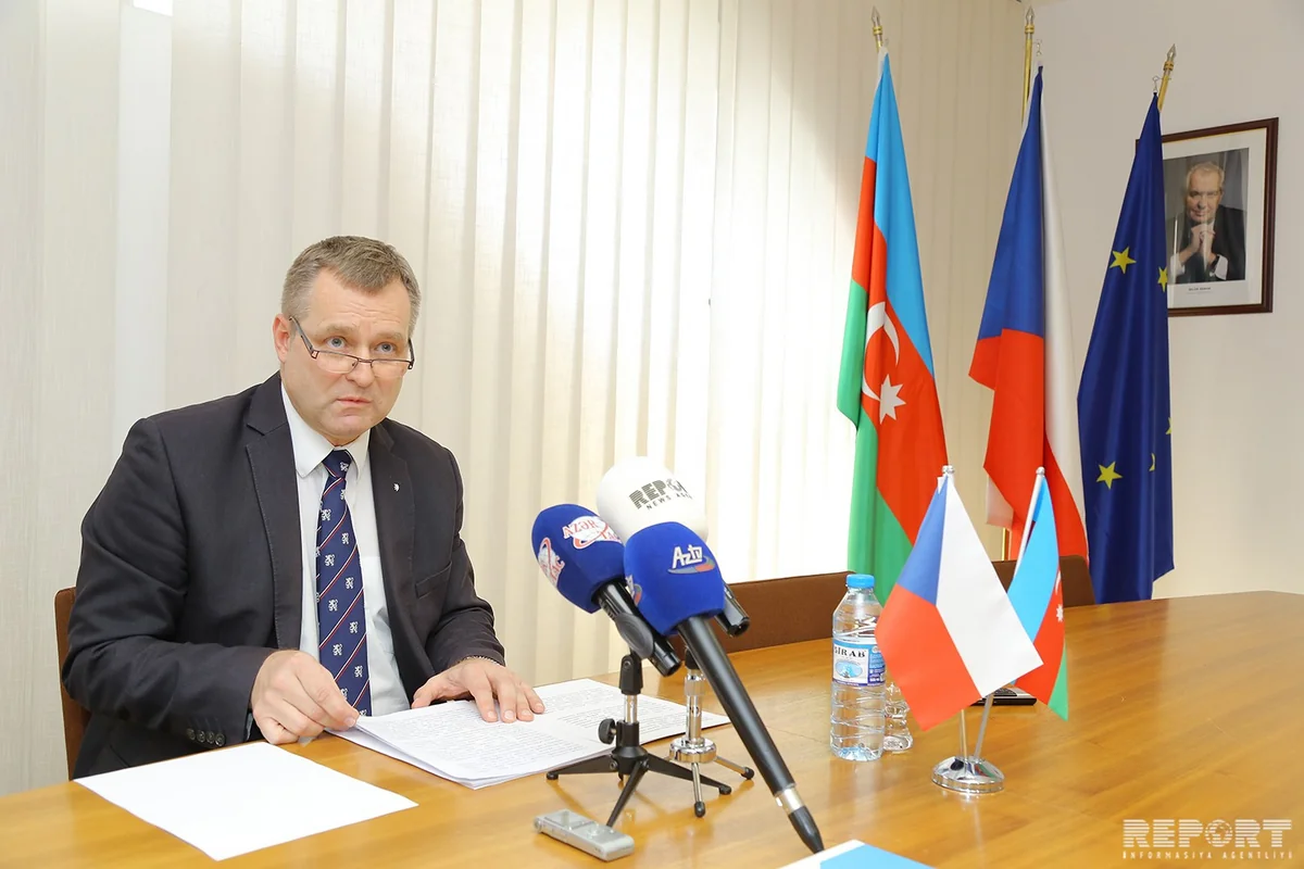 Ambassador: One third of Czech cars operate owing to fuel produced from Caspian oil