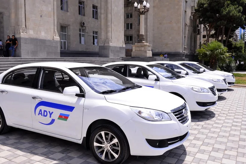 ​Азербайджанские железные дороги обновляют автопарк