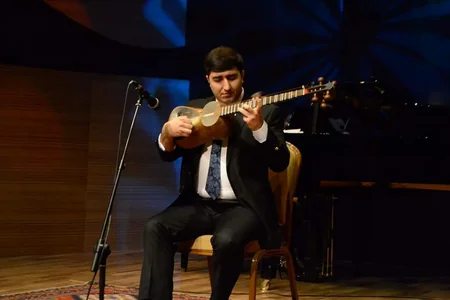 В центре мугама состоялся концерт под названием “Sarı simin lisanı”