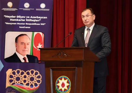 Naxçıvanda “Heydər Əliyev və Azərbaycan həmkarlar ittifaqları” mövzusunda konfrans keçirilib