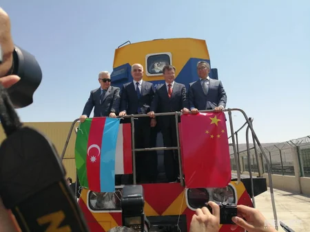 Sian-Bakı blok qatarının qarşılanma mərasimi keçirilib - FOTO