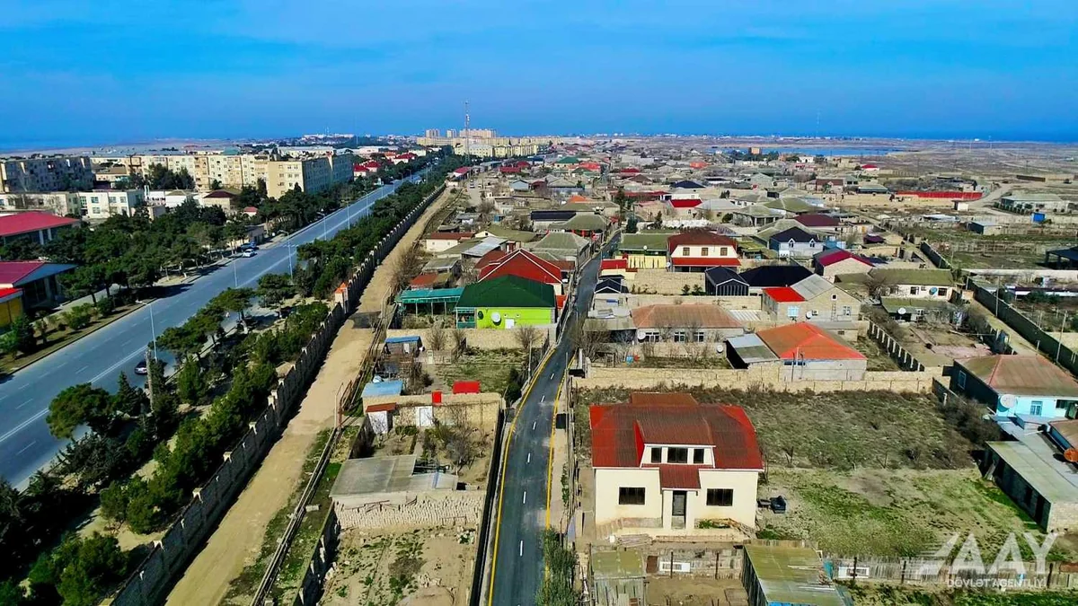 Pirallahı qəsəbəsində Elmar Nəbiyev küçəsi əsaslı təmir edilib