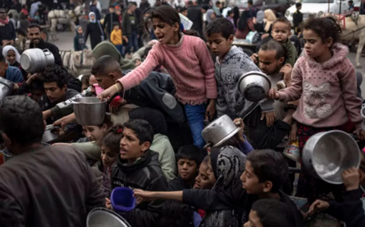 5 people killed in Gaza as aid package parachute fails to deploy