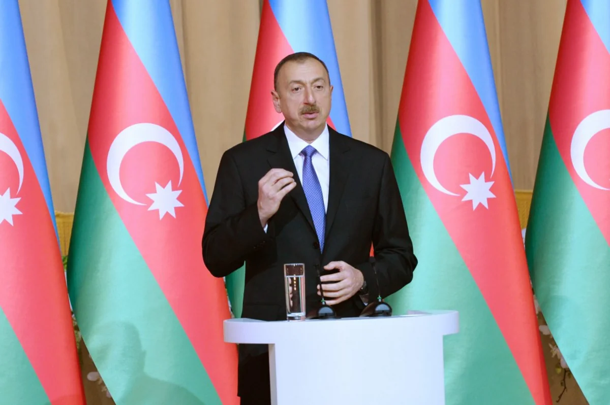 ​Prezident: Əgər bütün istehlak sahələri üzrə özümüzü 100 faiz təmin etsəydik, devalvasiyanın mənfi təsiri daha az olardı