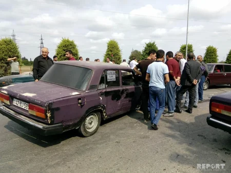 Bərdədə yol qəzası baş verib, xəsarət alanlar var - FOTO