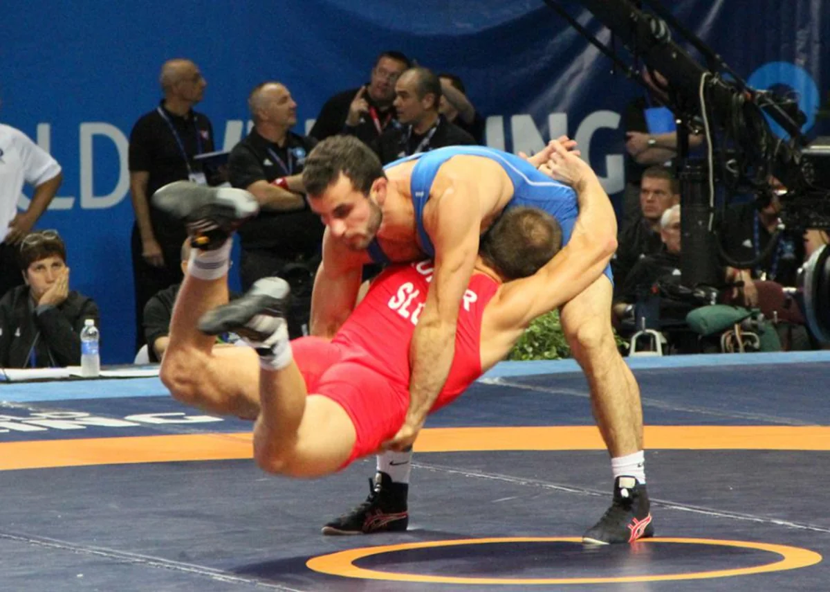 ​Azərbaycan güləşçisi Yay Olimpiya Oyunlarına lisenziya qazanıb